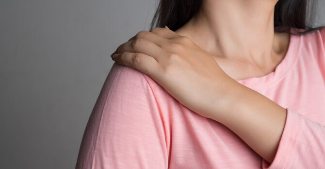 Frozen Shoulder: What It Is, Why It  Happens, and How Chiropractic Care Can Help